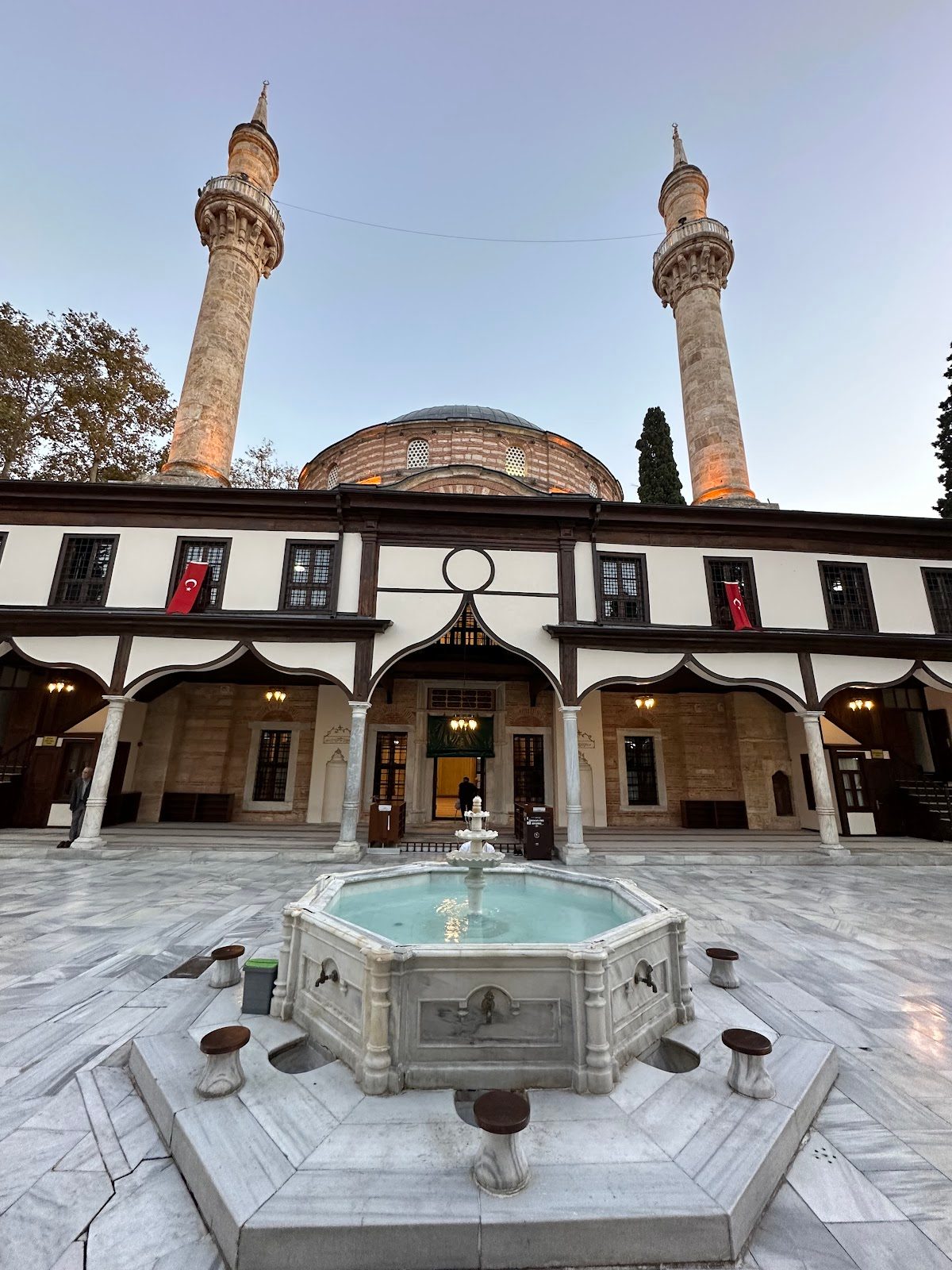 Emir Sultan Cami - 3