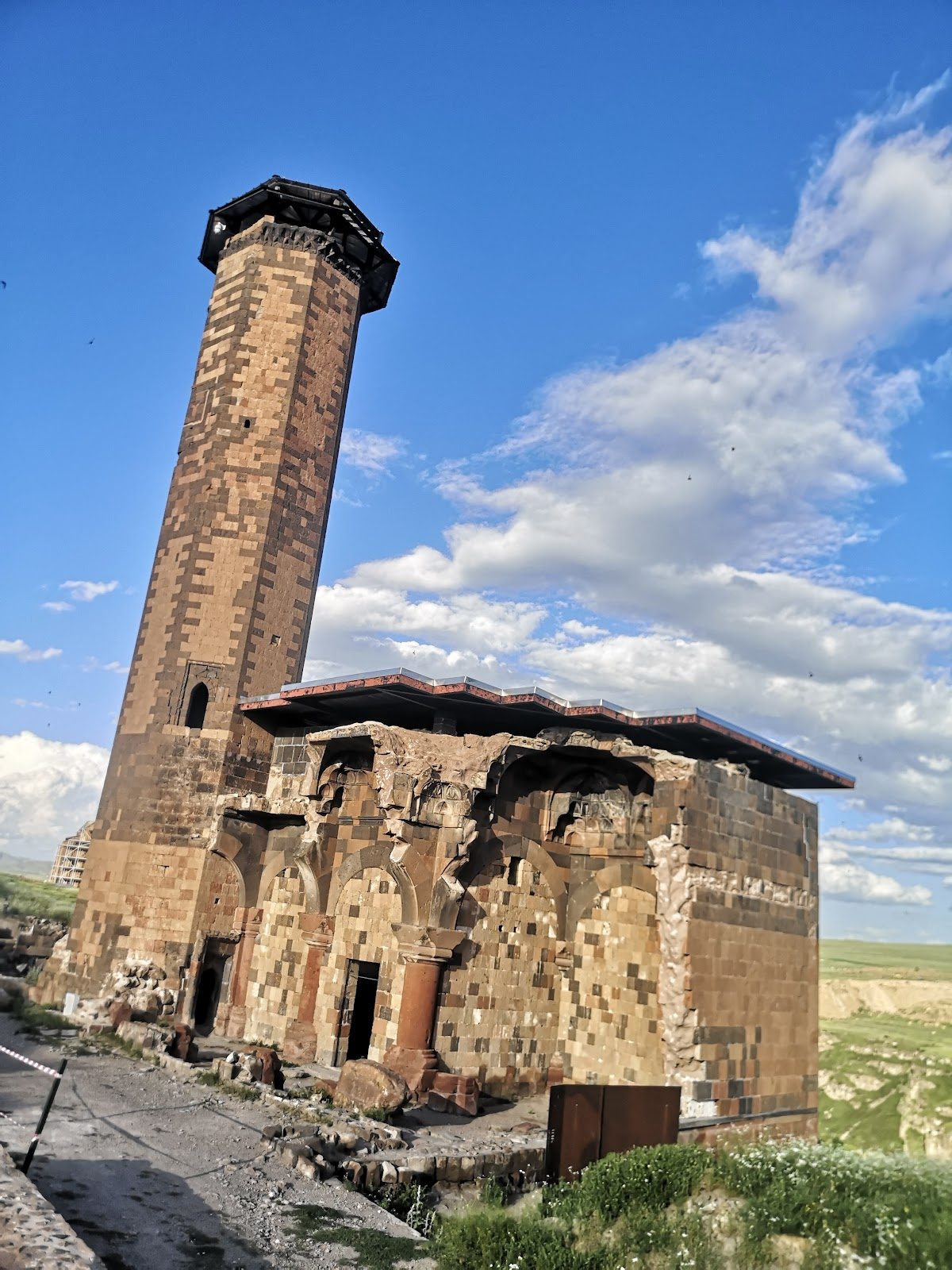 Ani Arkeolojik Alanı (Ani Harabeleri)