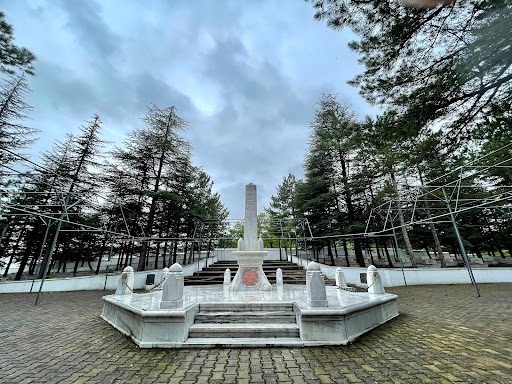 Мемориальное кладбище Иненю, Бозююк - 2