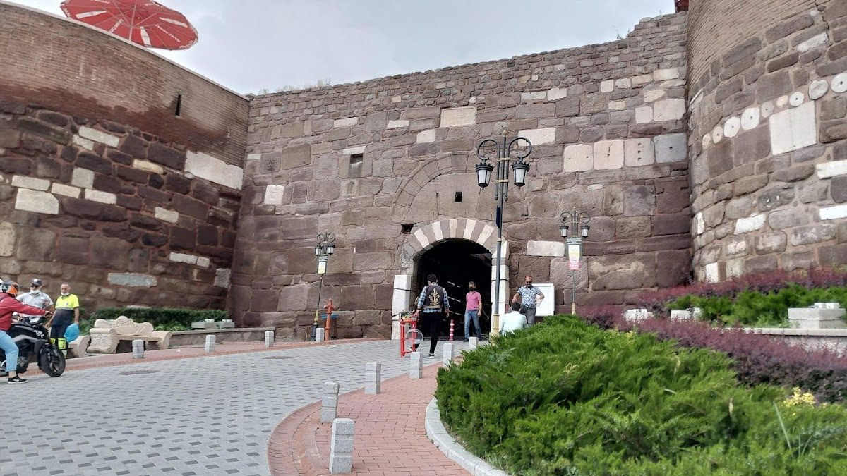 Castle - 3
