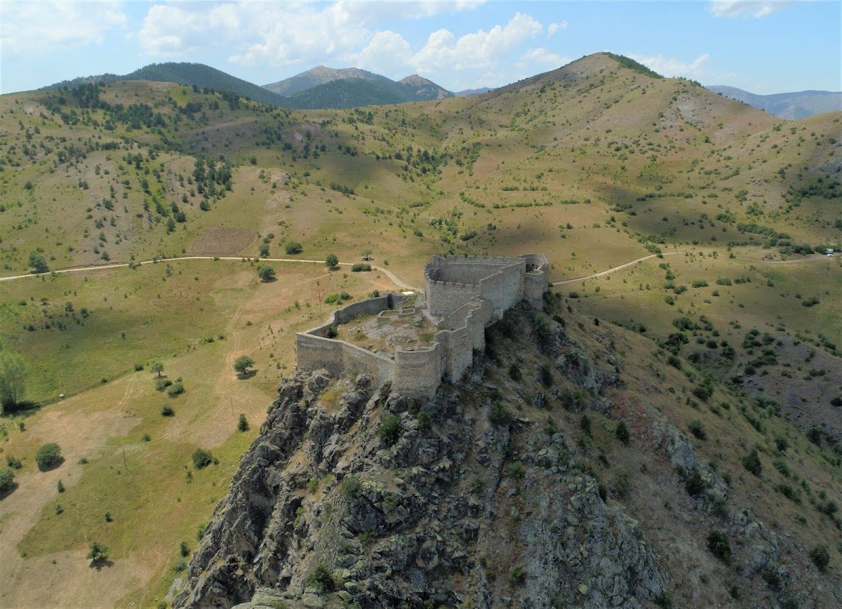 Kov Castle