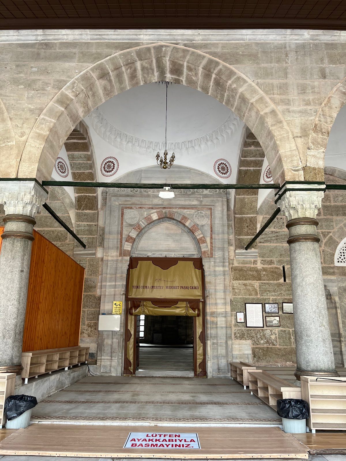 Pertev Pasha Complex (Yeni Cuma Mosque) - 6