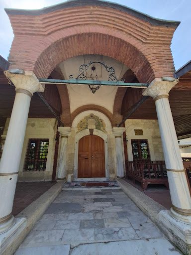 Darü-L Hadis Mosque - 1