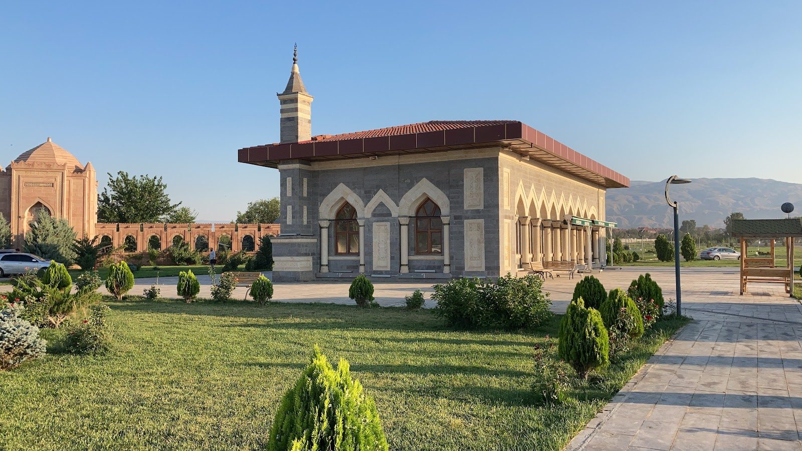 Pir-i Sami Hz. Tomb
