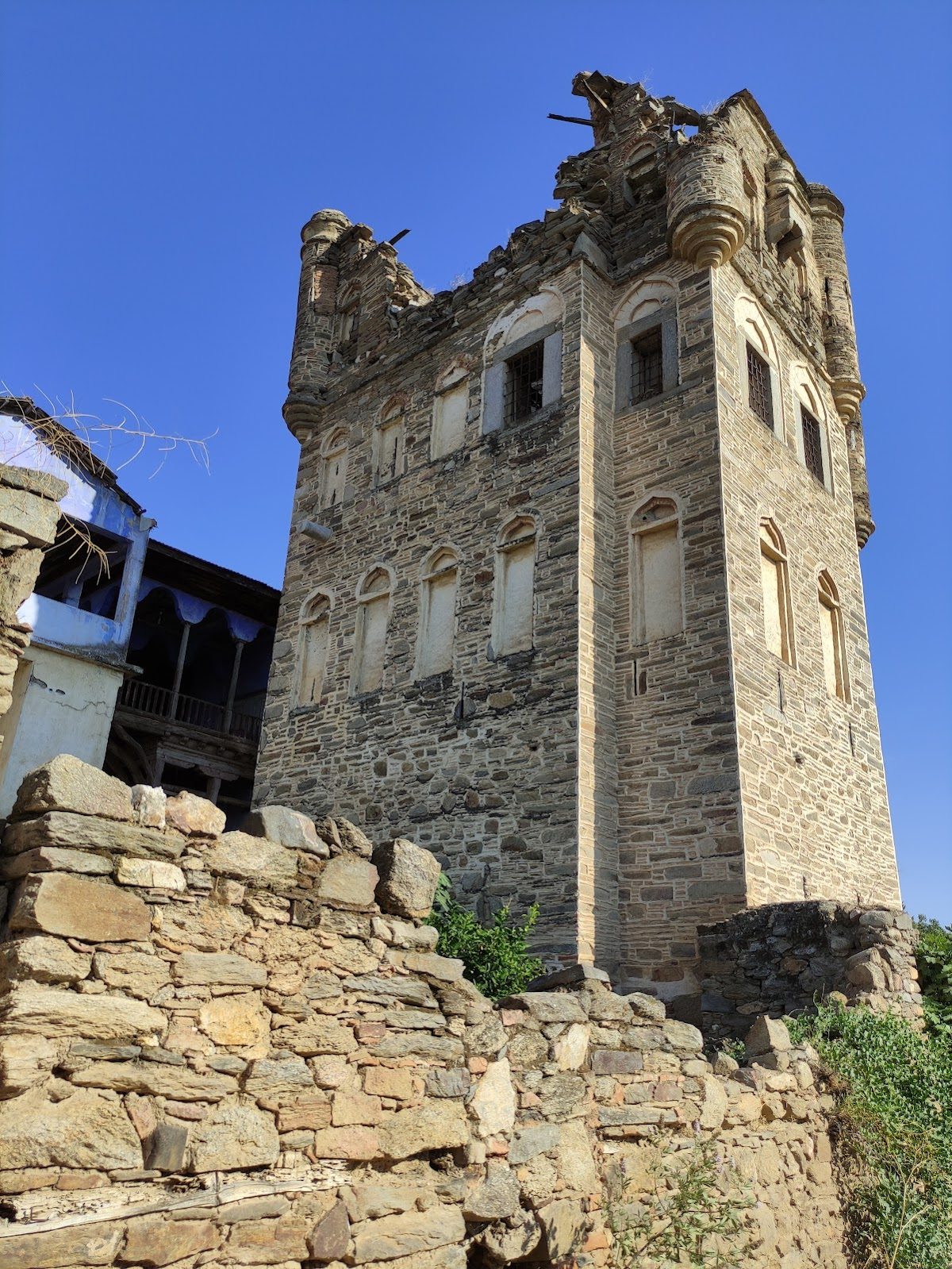 Arpaz Castle - 3