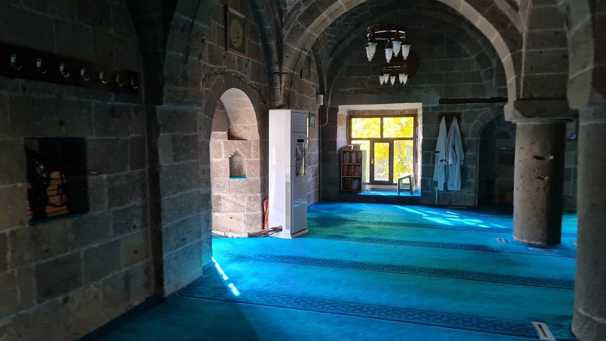 Gök Meydan Cami - 7