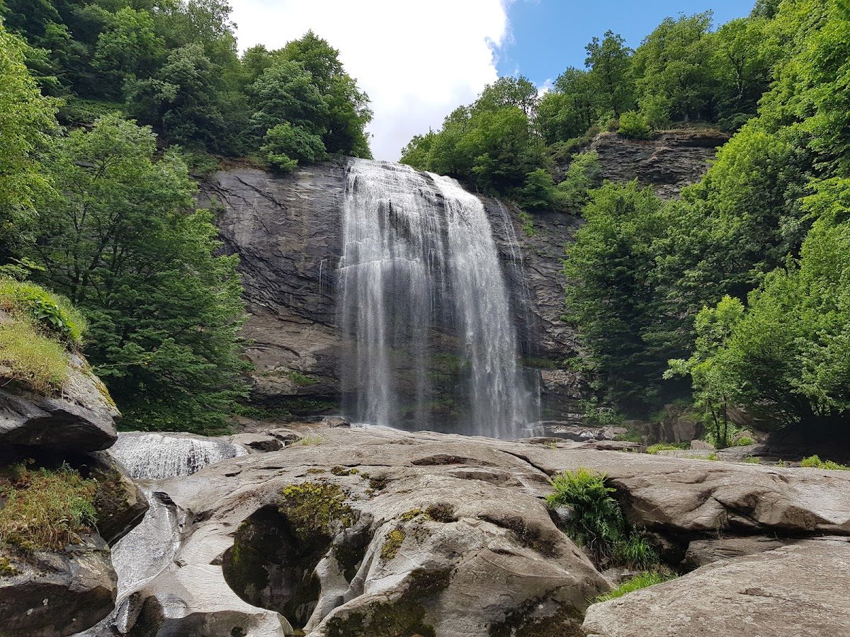 Suuçtu Şelalesi ve Tabiat Parkı