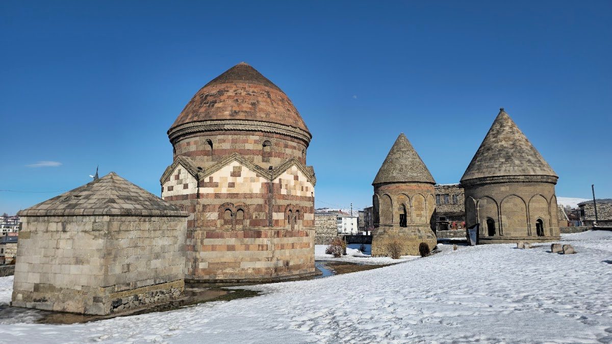 Three Tombs - 5