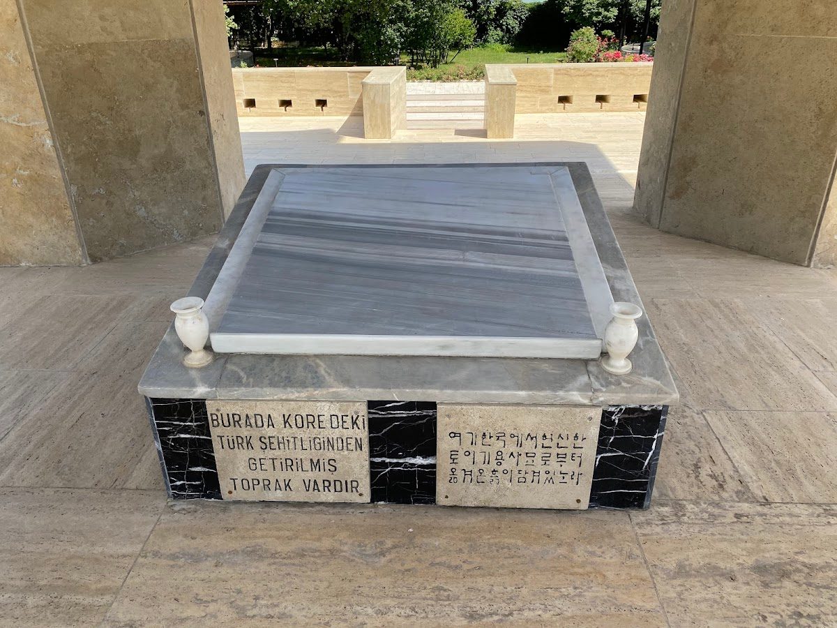 Turkish Martyrs' Monument in Korea - 4