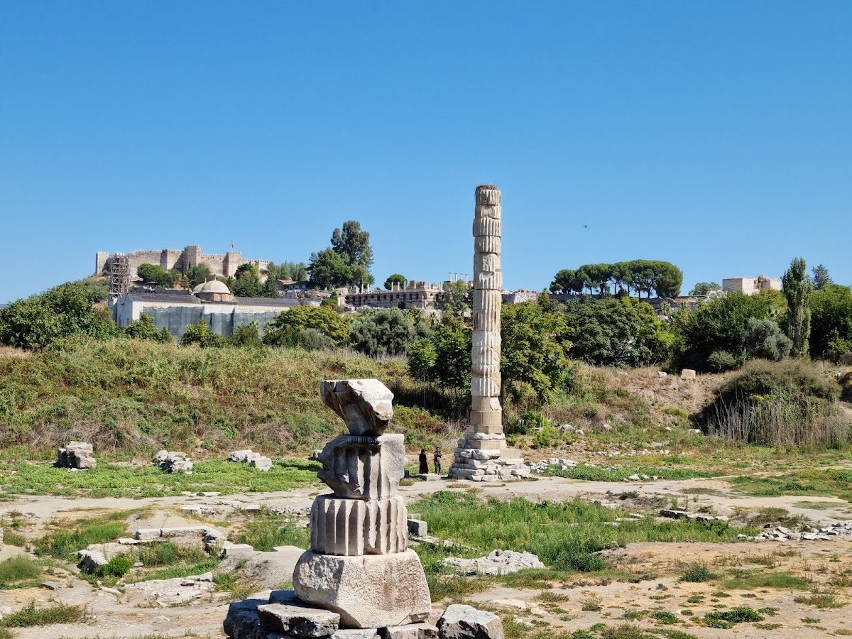 Artemis Tapınağı Kalıntıları