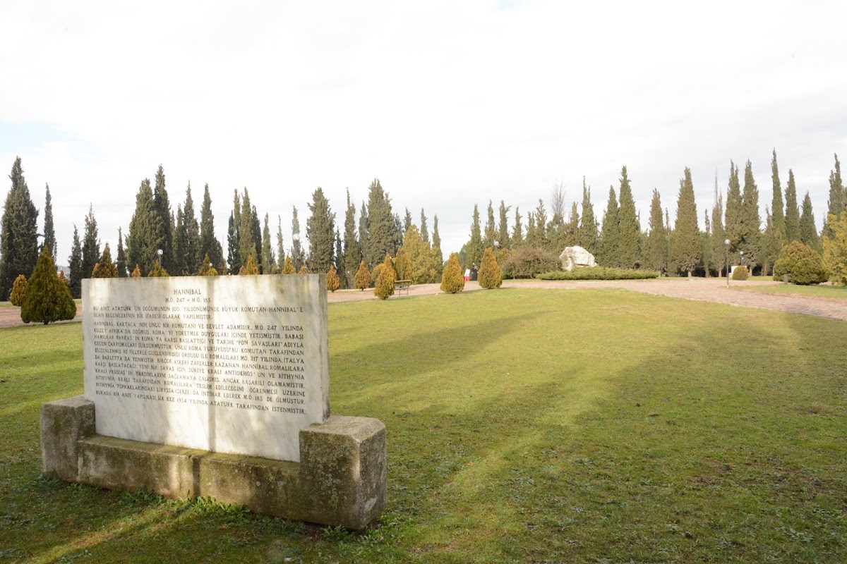 Hannibal's Tomb (Monument Park) - 6
