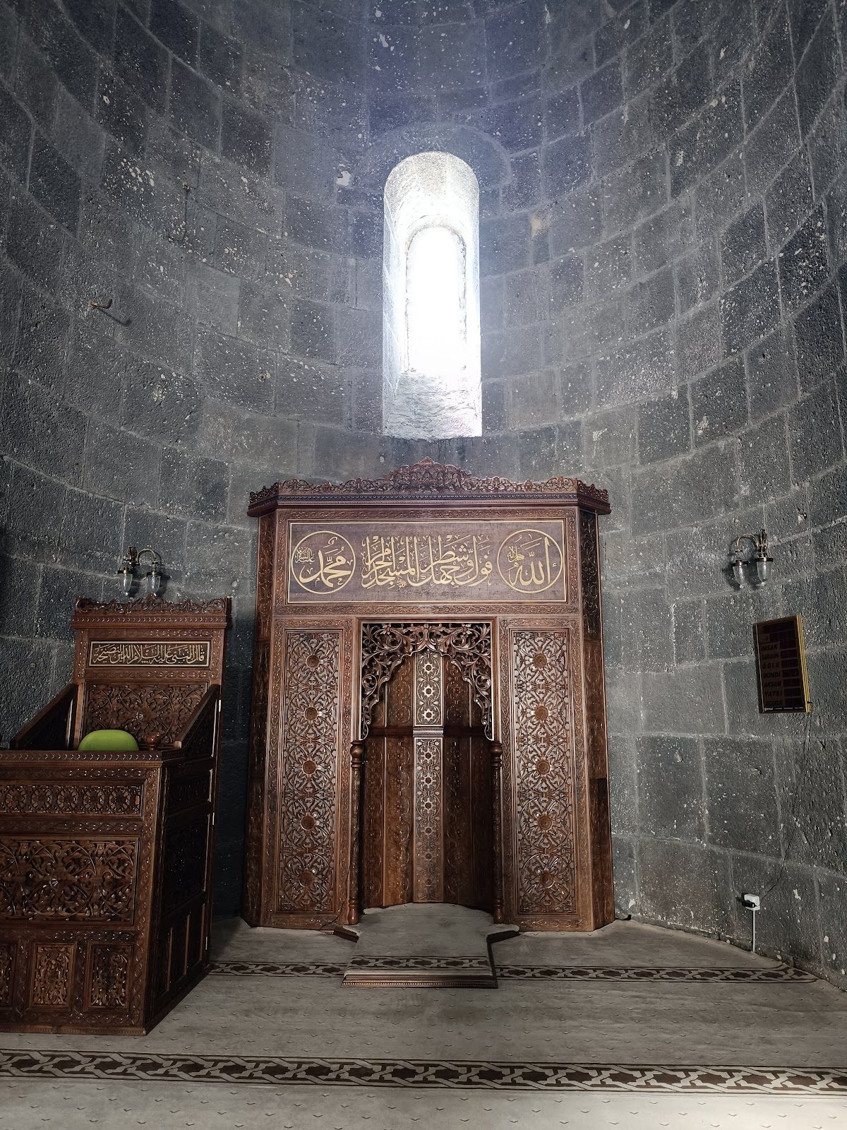 Kümbet Camii (12 Havariler Kilisesi) - 6