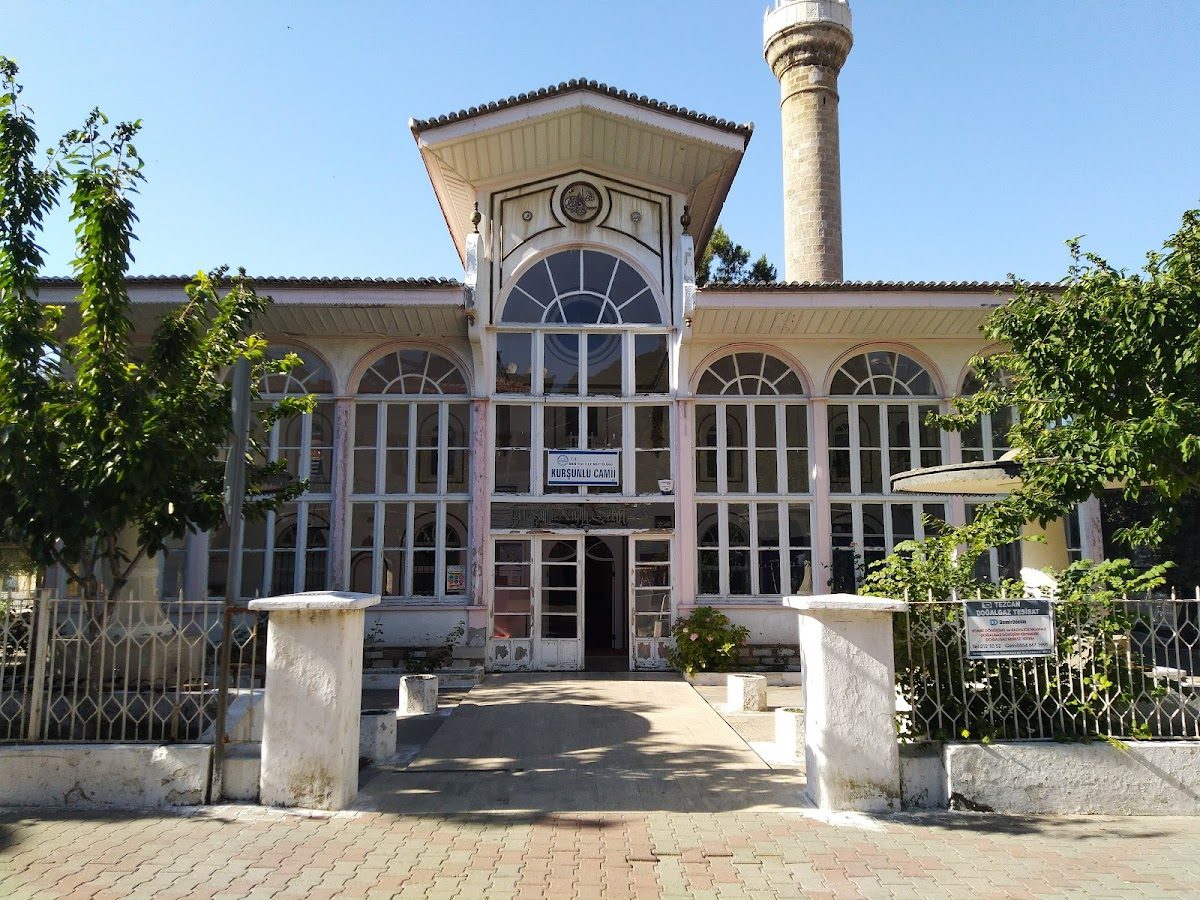 Kurşunlu Mosque