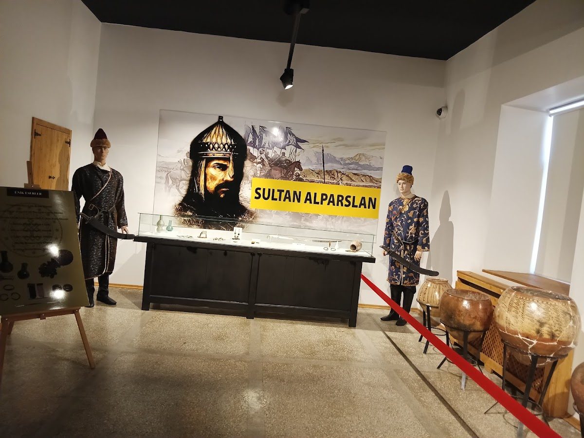 Muş Museum