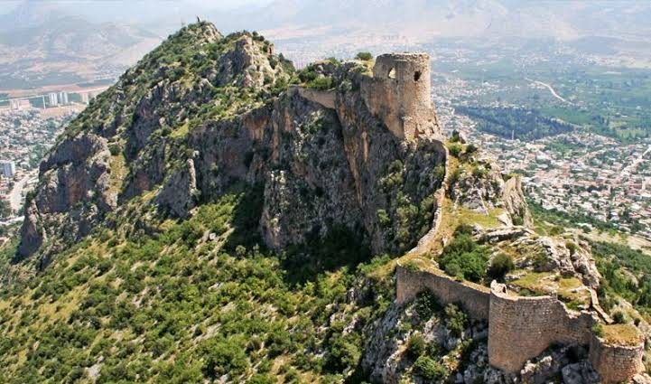 Kozan Castle