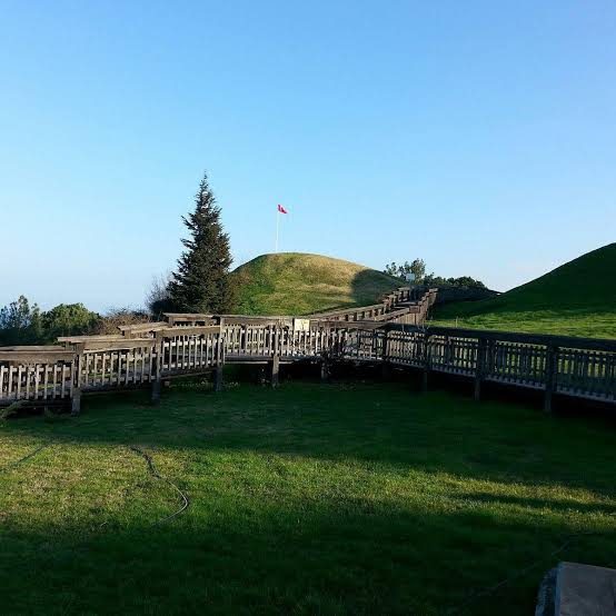 Amisos Hill (Baruthane Mounds) - 3