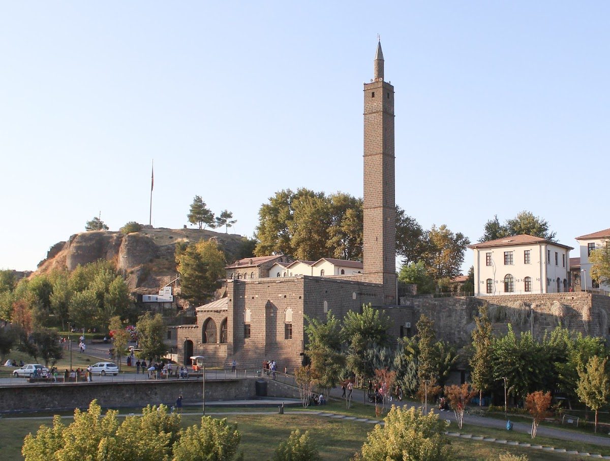 Hazreti Süleyman Cami ve Külliyesi