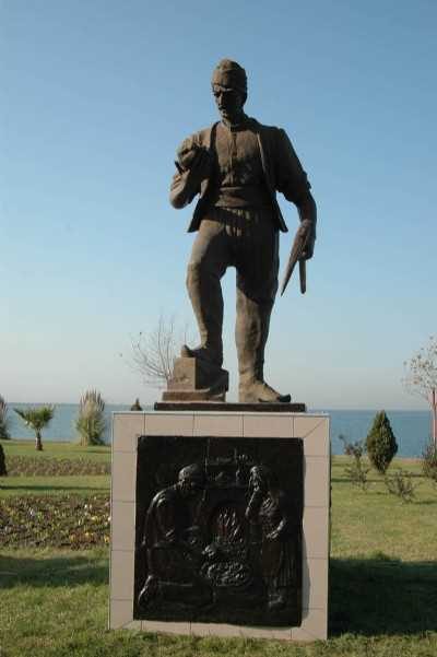 Long Mehmet Monument - 5