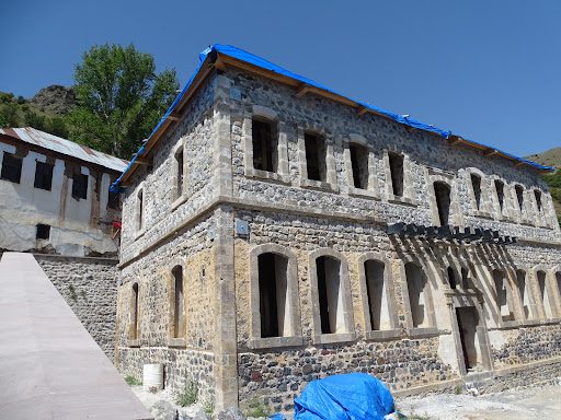 Frontistirion Argyroupoleos