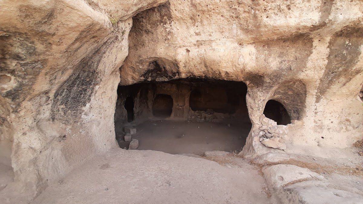 Hasankeyf Caves