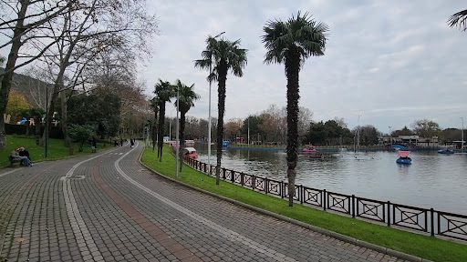 حديقة رشاد أويال الثقافية