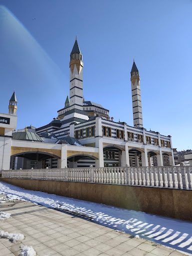 جامع ومجمع صلاح الدين الأيوبي - 4