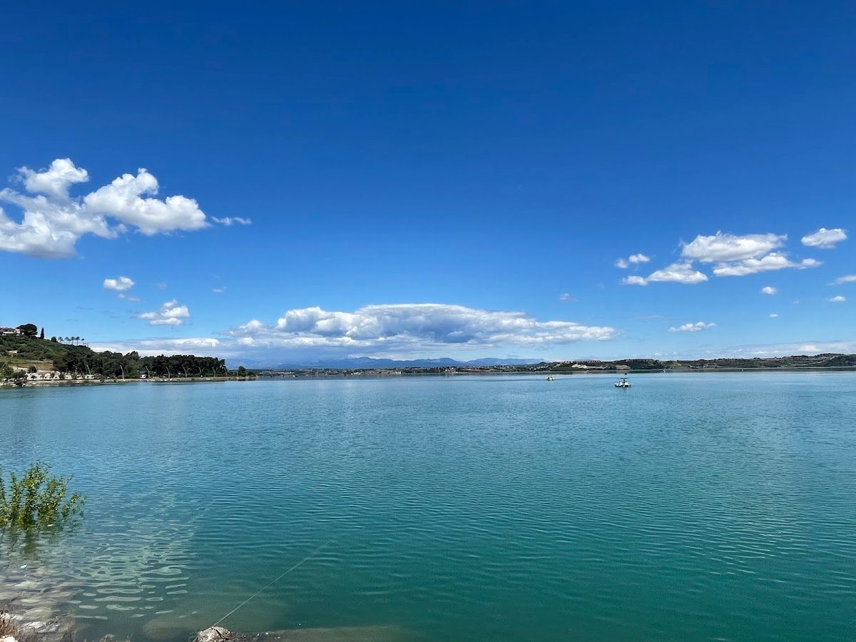 Menderes Island Picnic Area