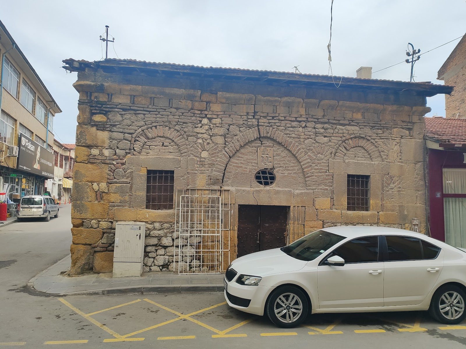 كنيسة تشوروم الأرمنية