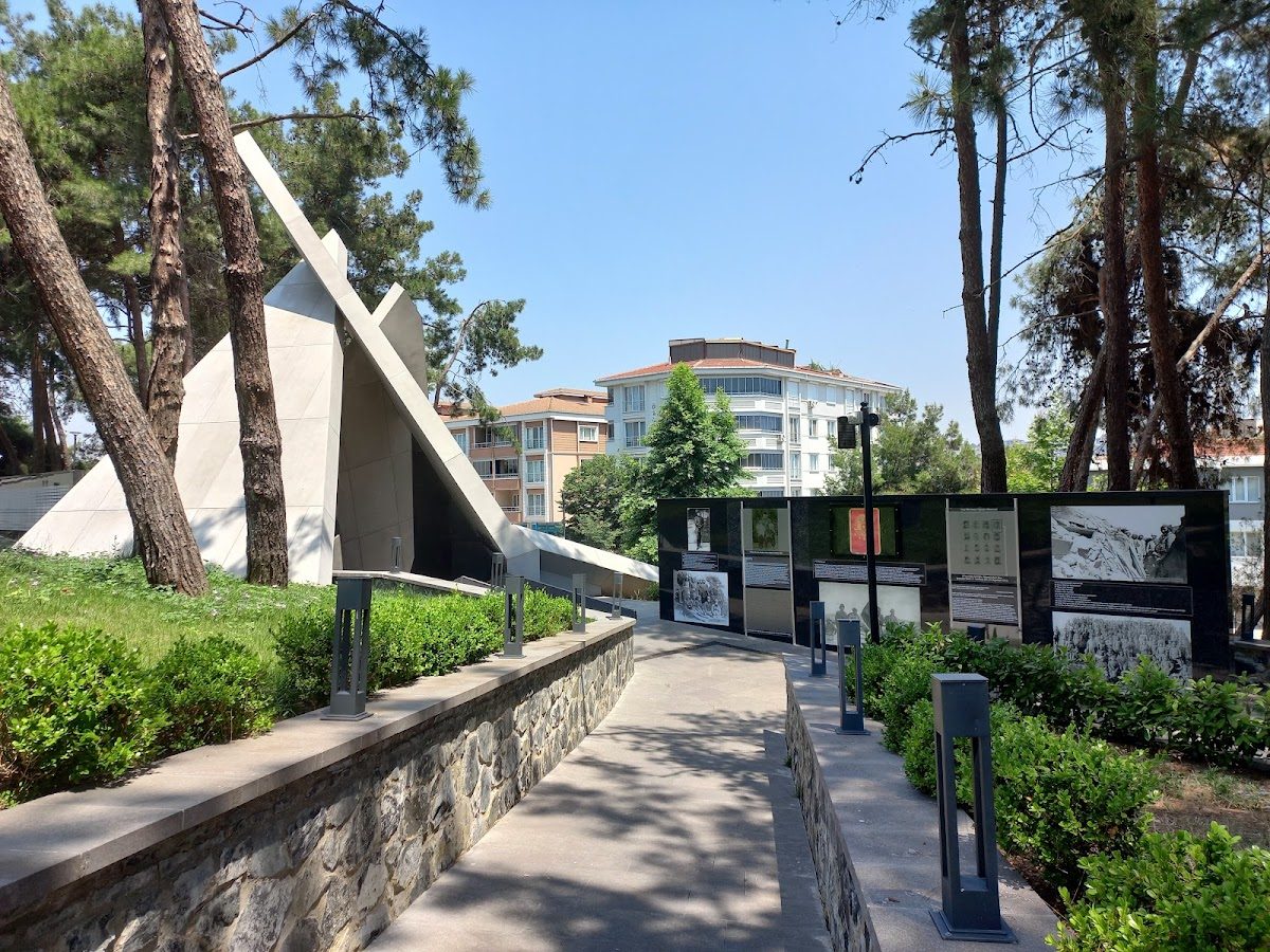 Tekirdağ Martyrs' Monument - 5