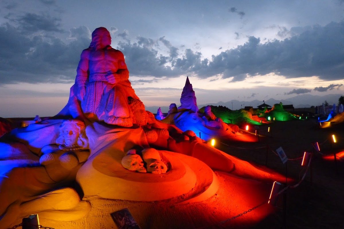 Lara Sand Sculptures (Sandland) - 3