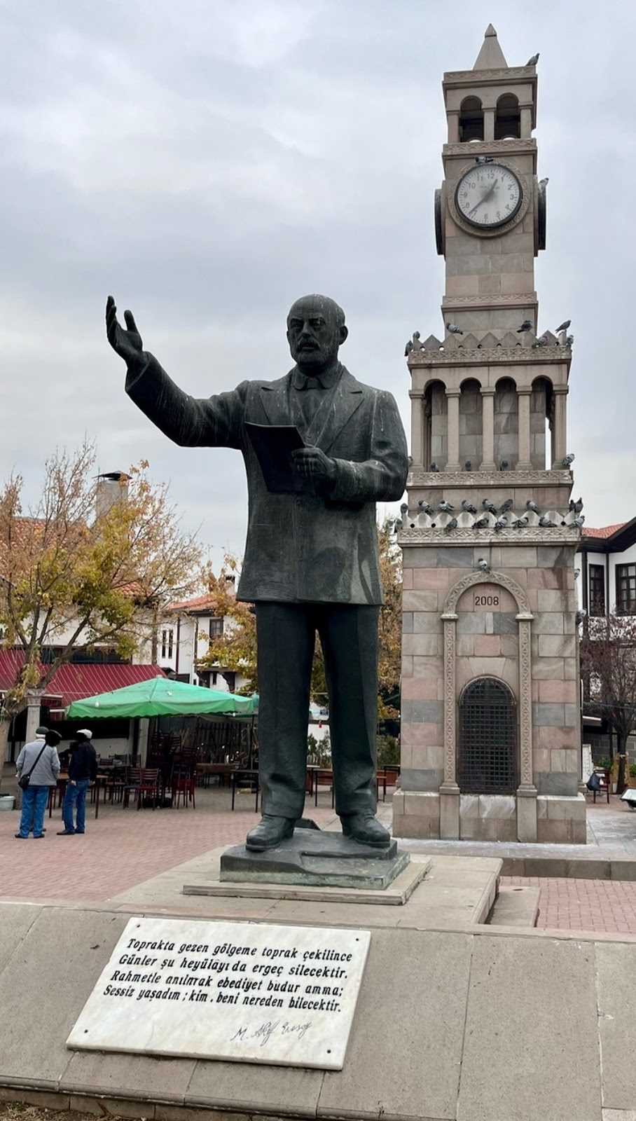 Mehmet Akif Ersoy Heykeli