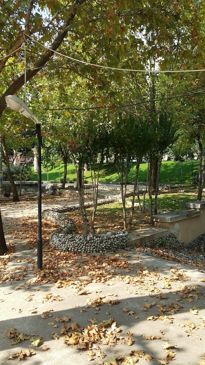 حديقة ميدان الديمقراطية