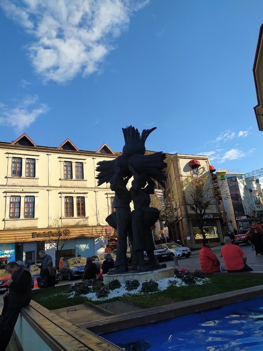 Osman Ağa Giresun Lads Monument