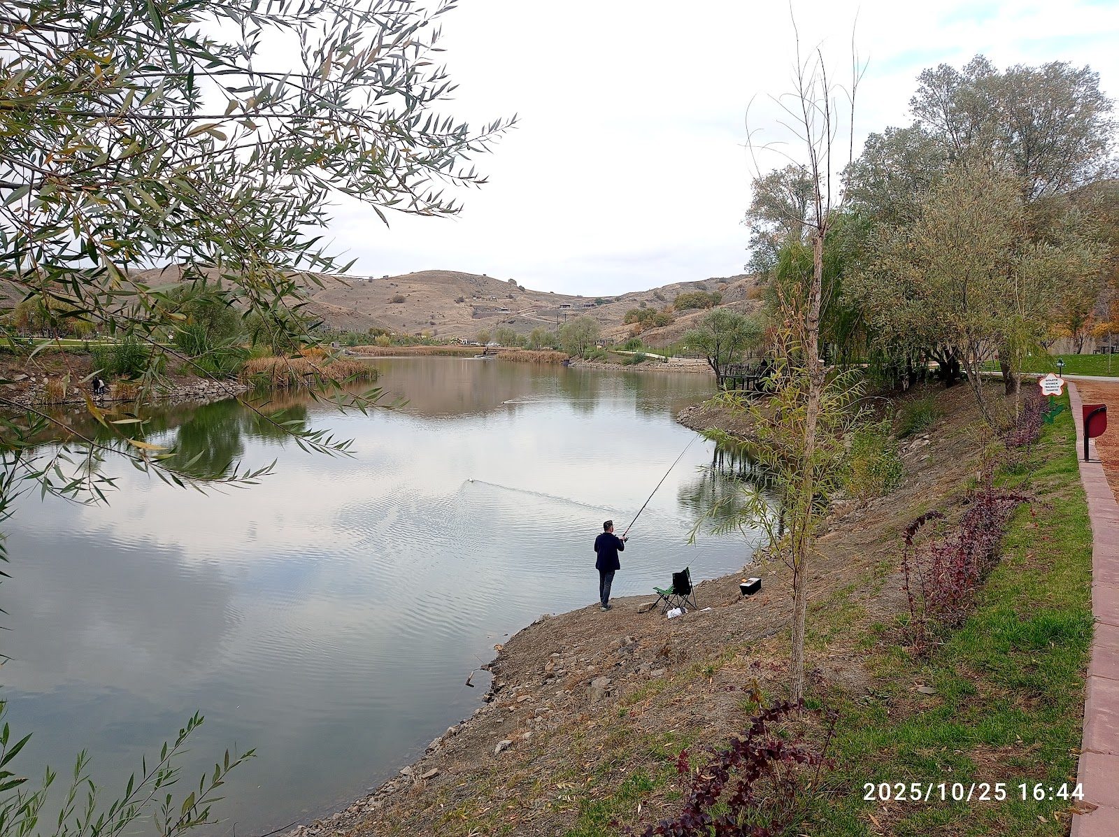 Kösrelik Pond
