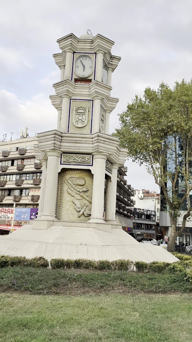 Atatürk Heykeli - 1