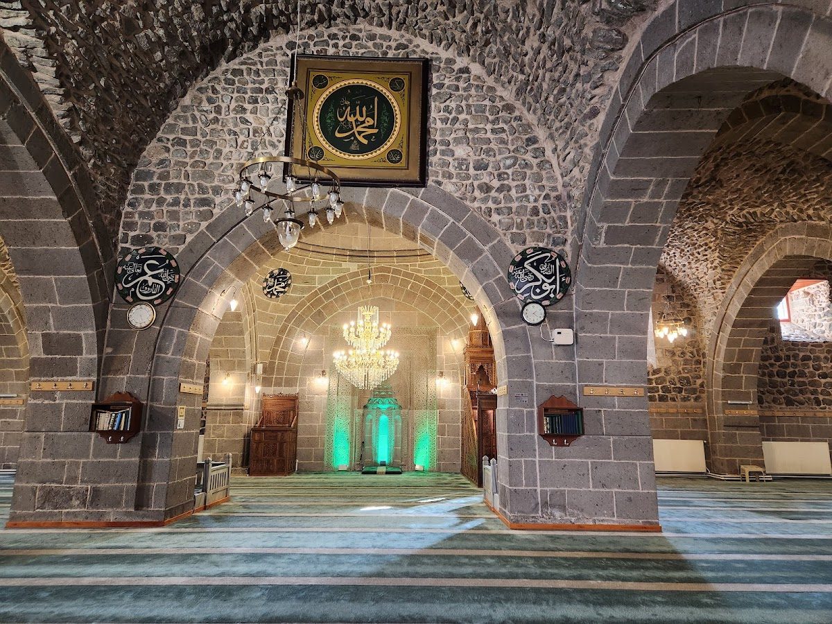 Hacı Kılıç Mosque and Madrasa