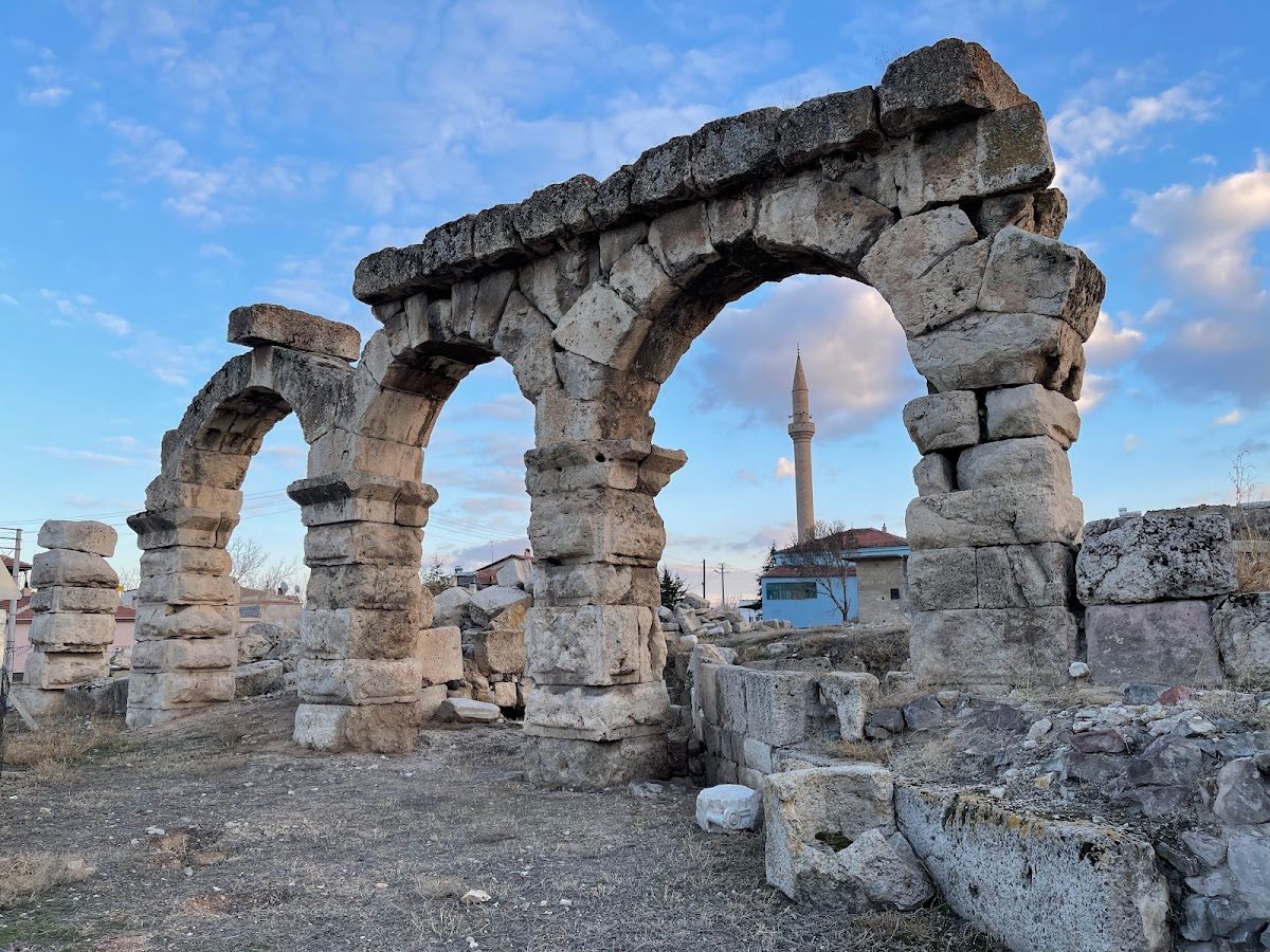 Kemerhisar Su Kemerleri (Tyana)