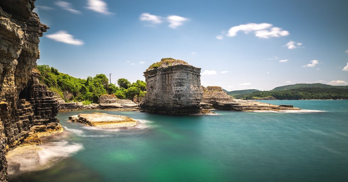 Kerpe Cliffs