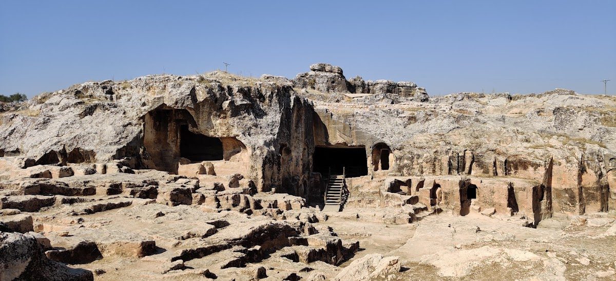 Hilar Caves