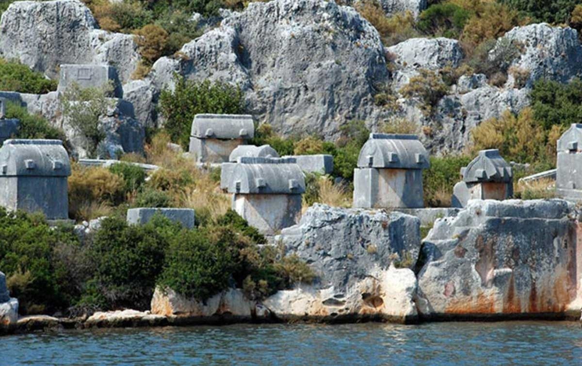 Üçağız (Teimioussa) Lycia Necropolis