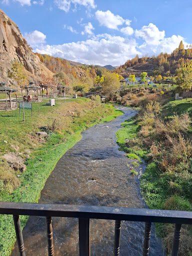 Tatvan Recreation and Picnic Area - 3