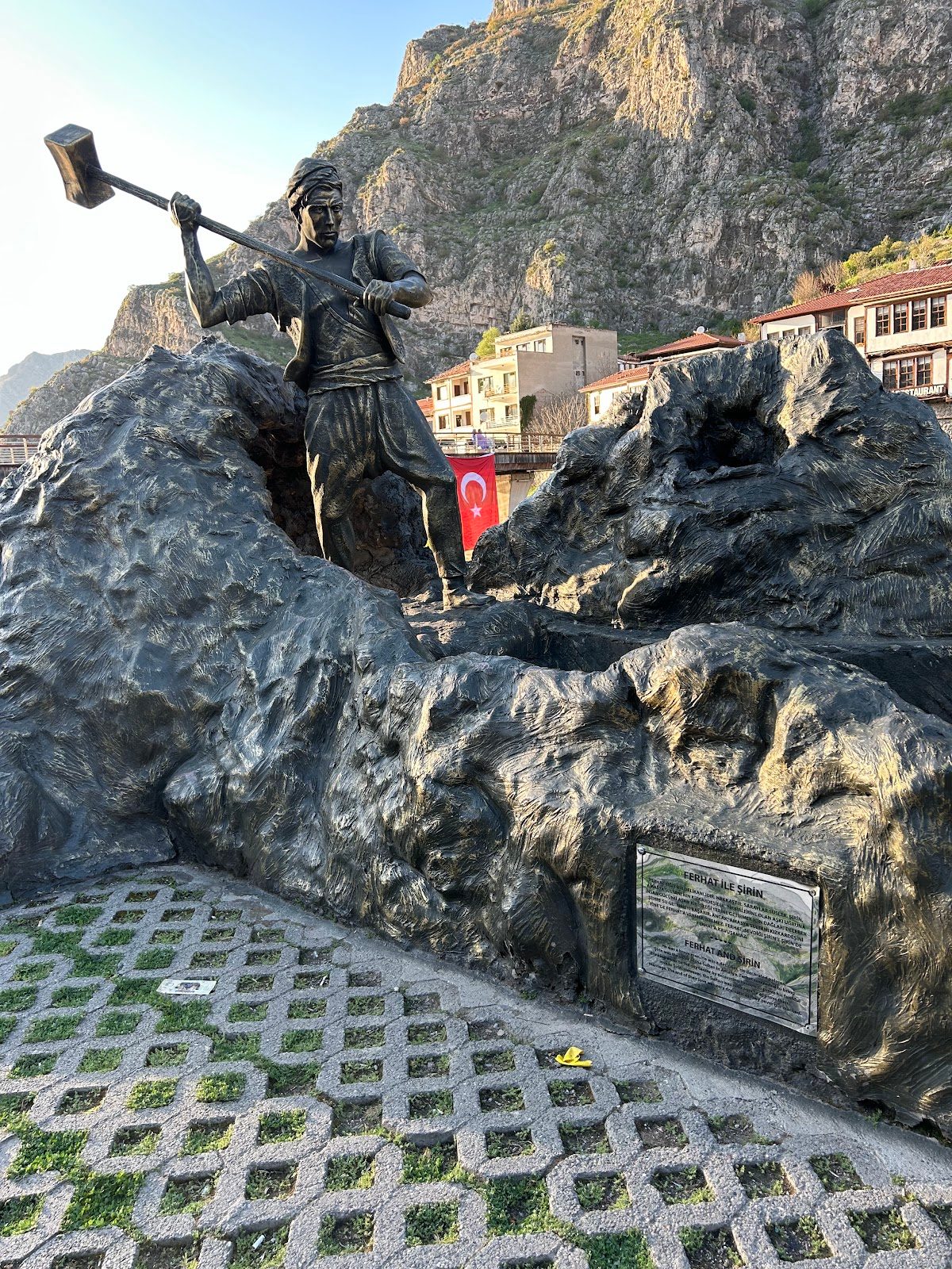 Ferhat and Şirin Statue - 4